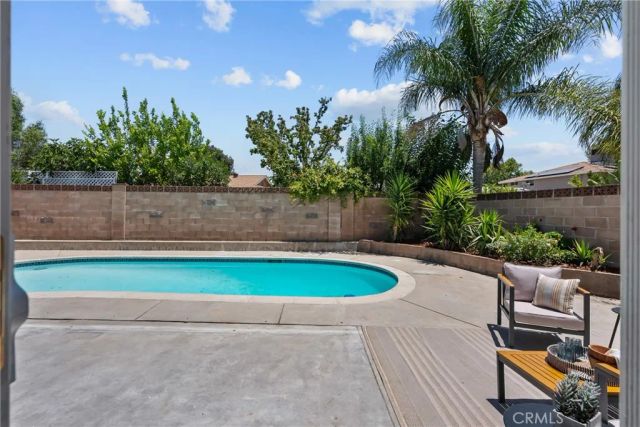28116 Oaklar, Saugus, CA 91350