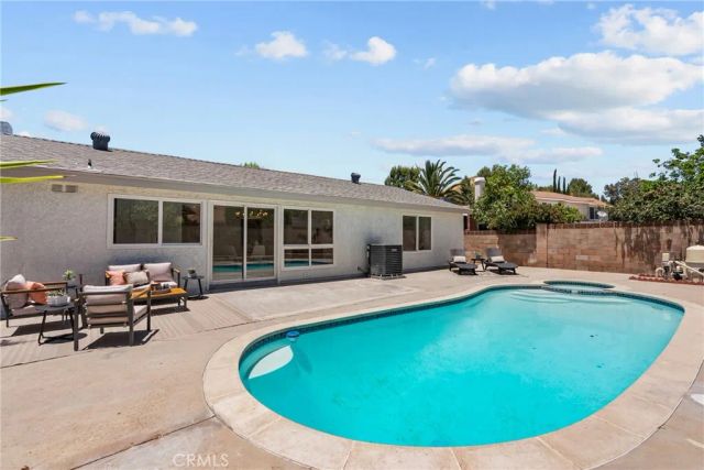 28116 Oaklar, Saugus, CA 91350