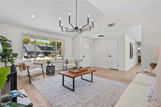 28116 Oaklar, Saugus, CA 91350
