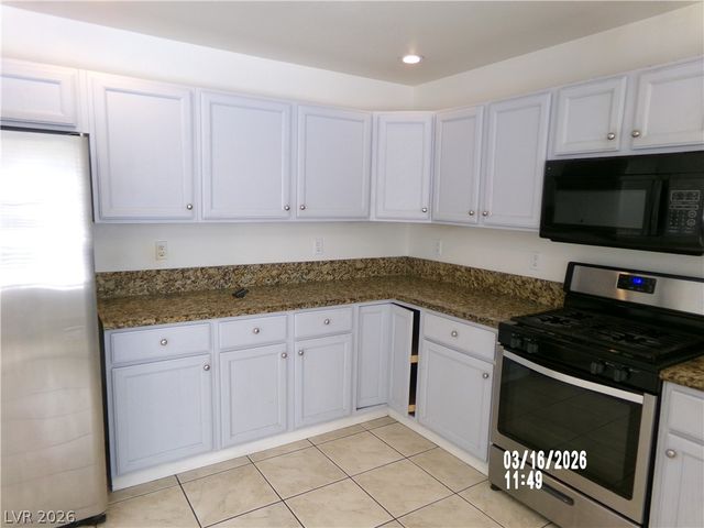 8305 Sea Glen Drive, Las Vegas, NV 89128