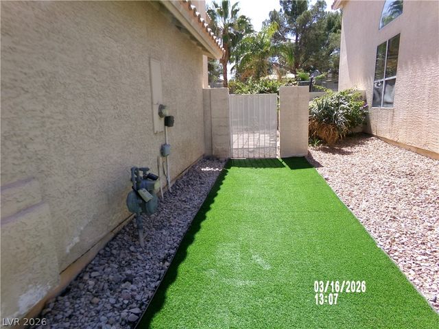 8305 Sea Glen Drive, Las Vegas, NV 89128