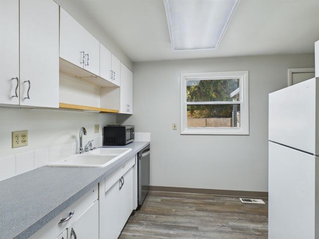 5907 N Braeburn Dr, Spokane, WA 99207