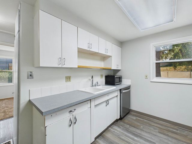 5907 N Braeburn Dr, Spokane, WA 99207