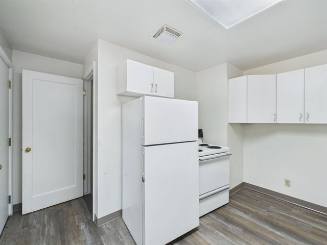 5907 N Braeburn Dr, Spokane, WA 99207