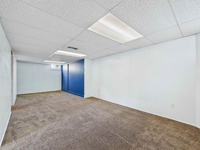 5907 N Braeburn Dr, Spokane, WA 99207