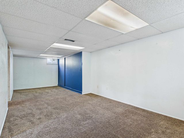 5907 N Braeburn Dr, Spokane, WA 99207