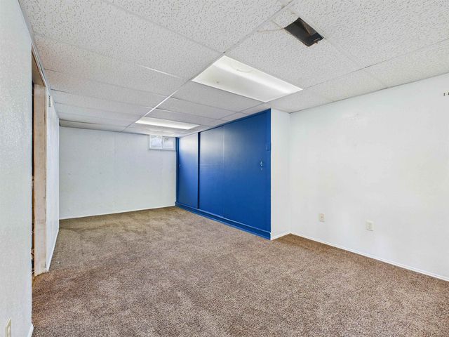 5907 N Braeburn Dr, Spokane, WA 99207