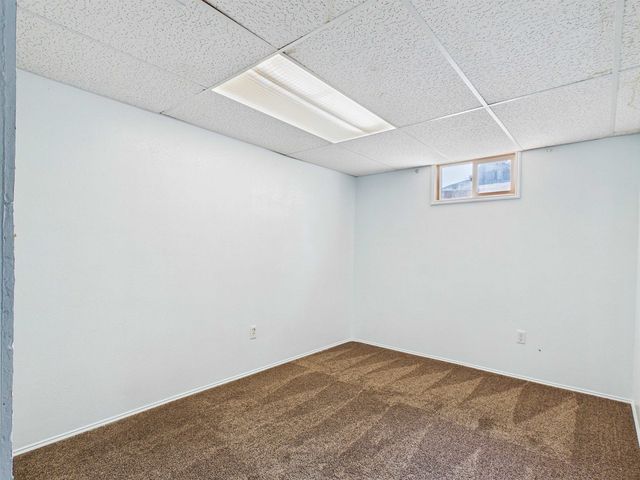 5907 N Braeburn Dr, Spokane, WA 99207