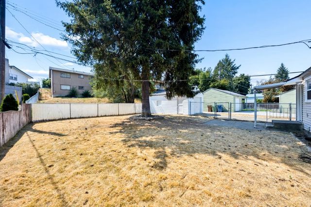 5907 N Braeburn Dr, Spokane, WA 99207