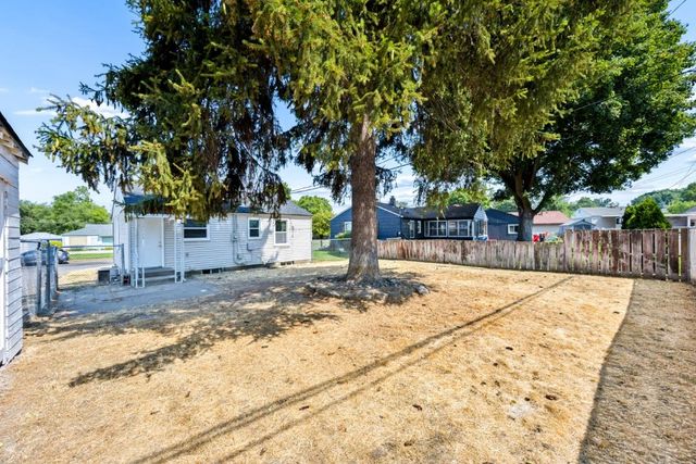 5907 N Braeburn Dr, Spokane, WA 99207