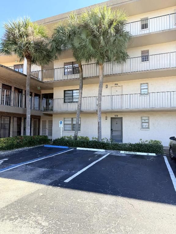 9300 SW 8th Street 107, Boca Raton, FL 33428