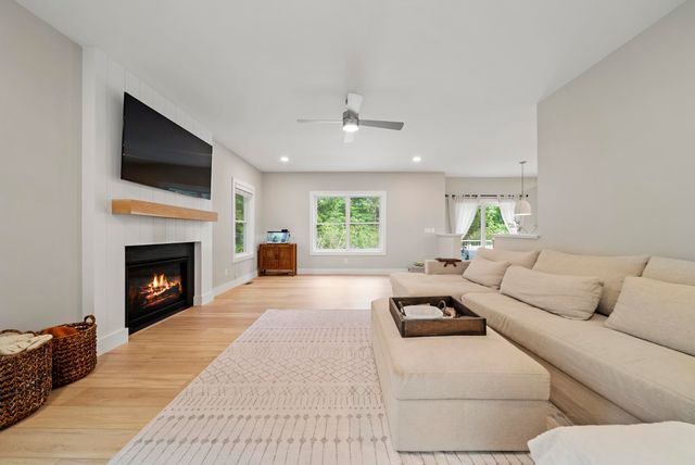 203 Lawrence Road, Salem, NH 03079
