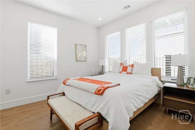 102 Pearl Street, Savannah, GA 31405