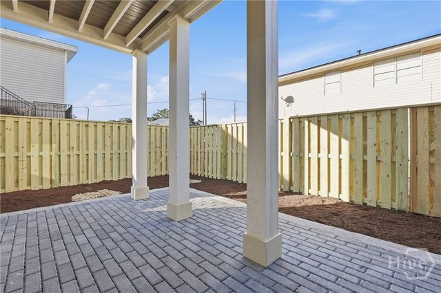 102 Pearl Street, Savannah, GA 31405