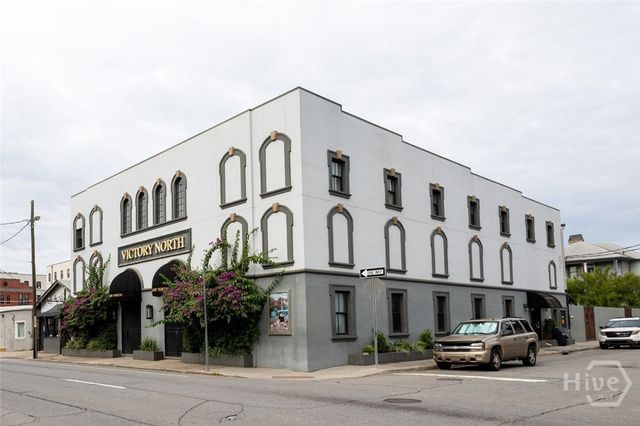 102 Pearl Street, Savannah, GA 31405