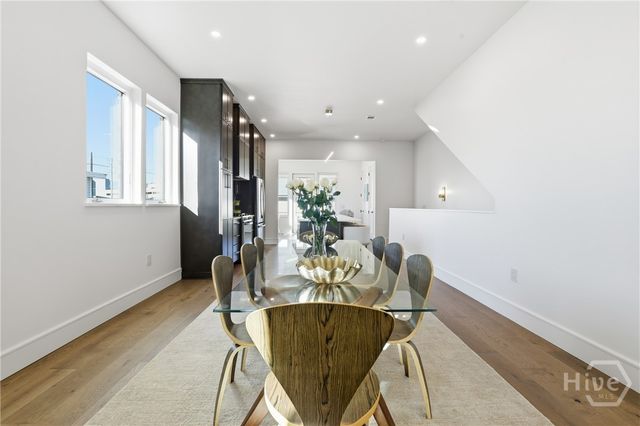 102 Pearl Street, Savannah, GA 31405