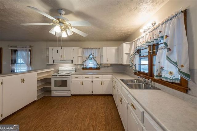 6822 WALLIS Road, Lithia Springs, GA 30122