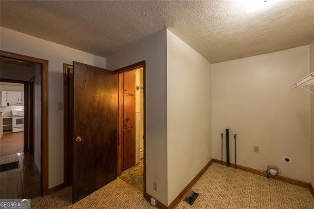 6822 WALLIS Road, Lithia Springs, GA 30122