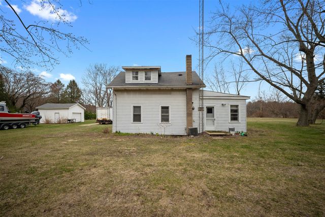 600 Benson Road, Benton Harbor, MI 49022