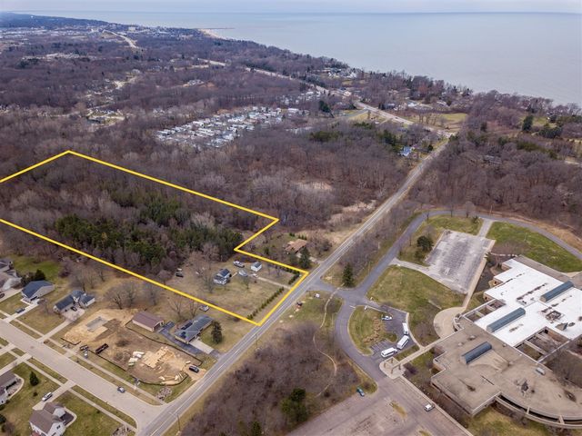 600 Benson Road, Benton Harbor, MI 49022