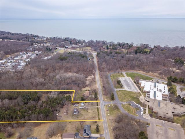 600 Benson Road, Benton Harbor, MI 49022