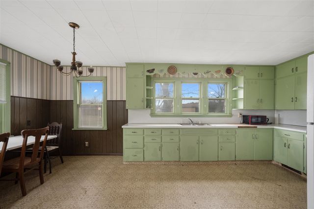 600 Benson Road, Benton Harbor, MI 49022