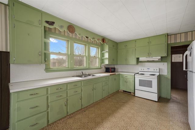 600 Benson Road, Benton Harbor, MI 49022