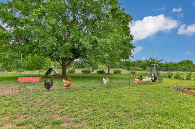 2212 Aspen Road, Gainesville, TX 76240