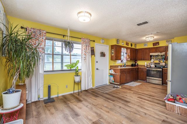 2212 Aspen Road, Gainesville, TX 76240