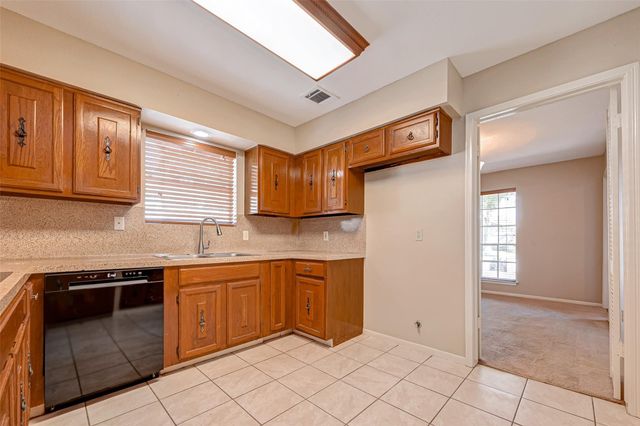 16014 Stonehaven, Houston, TX 77059