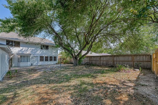 16014 Stonehaven, Houston, TX 77059