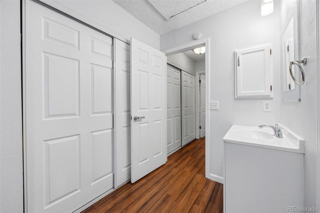 1622 S Idalia Circle E, Aurora, CO 80017