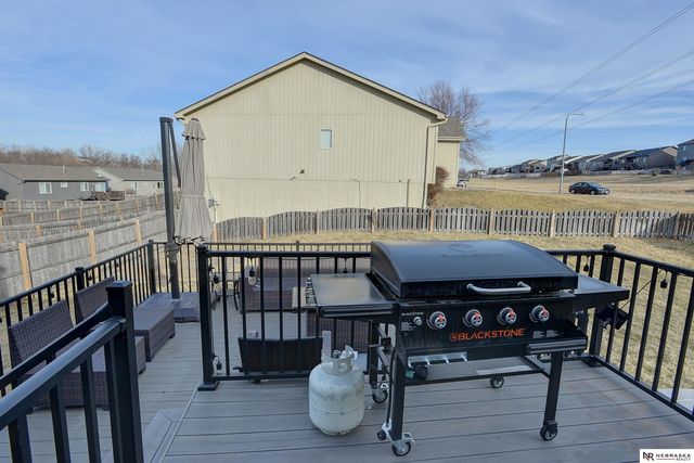 18960 Cinnamon Street, Omaha, NE 68135