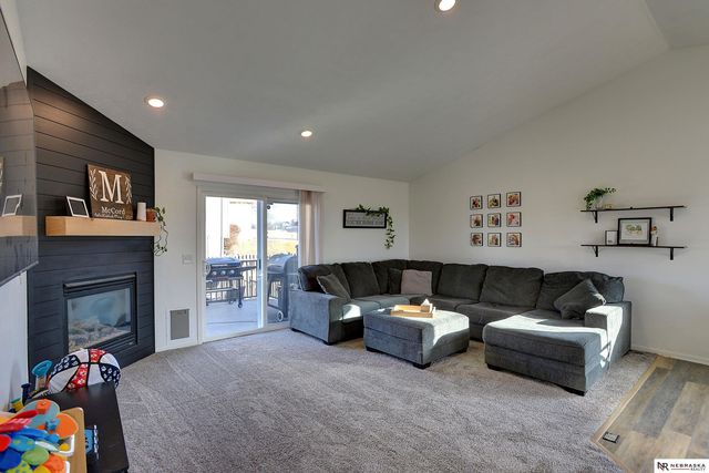 18960 Cinnamon Street, Omaha, NE 68135