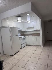 6001 NW 7th St 12, Margate, FL 33063