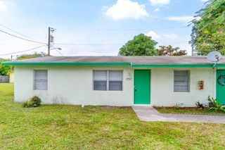 4907 Gulfstream Road, Lake Worth, FL 33460