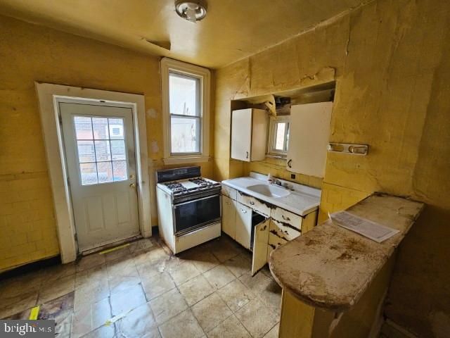 3264 N NEWKIRK ST, Philadelphia, PA 19129