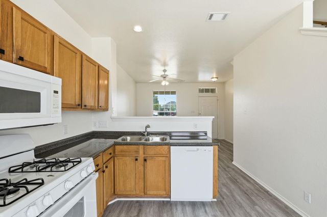 2849 SOUTHAMPTON WAY B, Round Rock, TX 78664