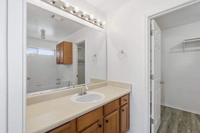 2849 SOUTHAMPTON WAY B, Round Rock, TX 78664