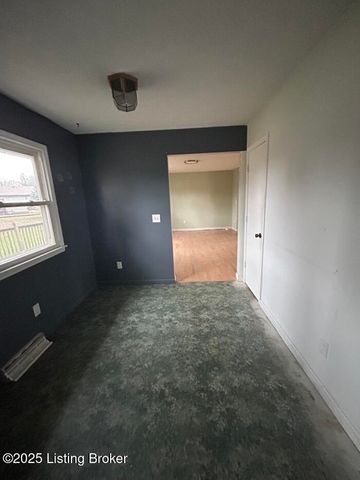 1634 Catalpa Rd, Radcliff, KY 40160