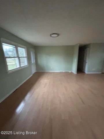 1634 Catalpa Rd, Radcliff, KY 40160