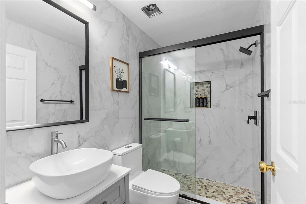 Image 19 of property listing at 31339 GLENDALOUGH WAY, Wesley Chapel, FL 33545