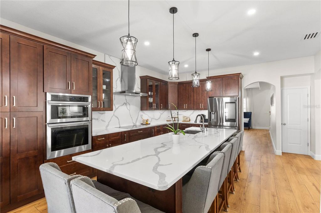 Image 4 of property listing at 31339 GLENDALOUGH WAY, Wesley Chapel, FL 33545