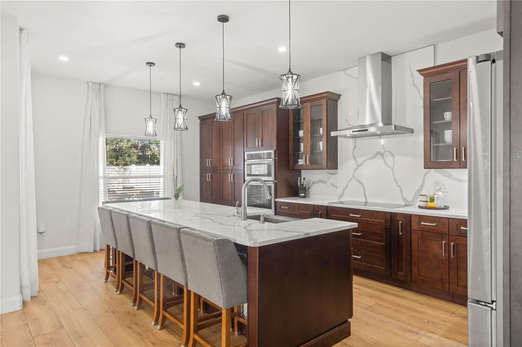 Image 7 of property listing at 31339 GLENDALOUGH WAY, Wesley Chapel, FL 33545