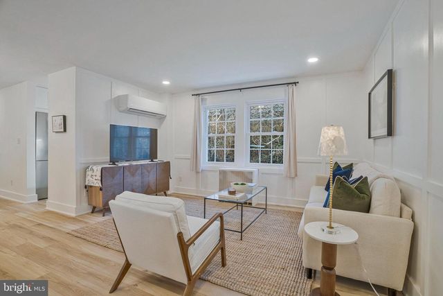 1217 N KENSINGTON STREET, Arlington, VA 22205
