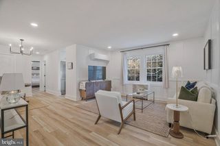 1217 N KENSINGTON STREET, Arlington, VA 22205