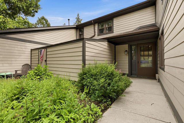 122 Point Elkhart DRIVE, Elkhart Lake, WI 53020