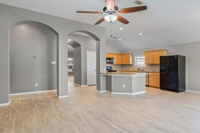 402 Abbey Lane, League City, TX 77573