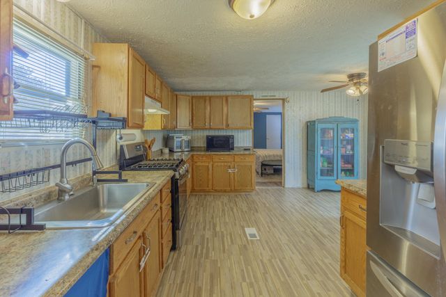 1810 Ringgold Road, Lafayette, GA 30728