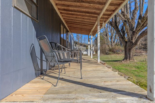 1810 Ringgold Road, Lafayette, GA 30728